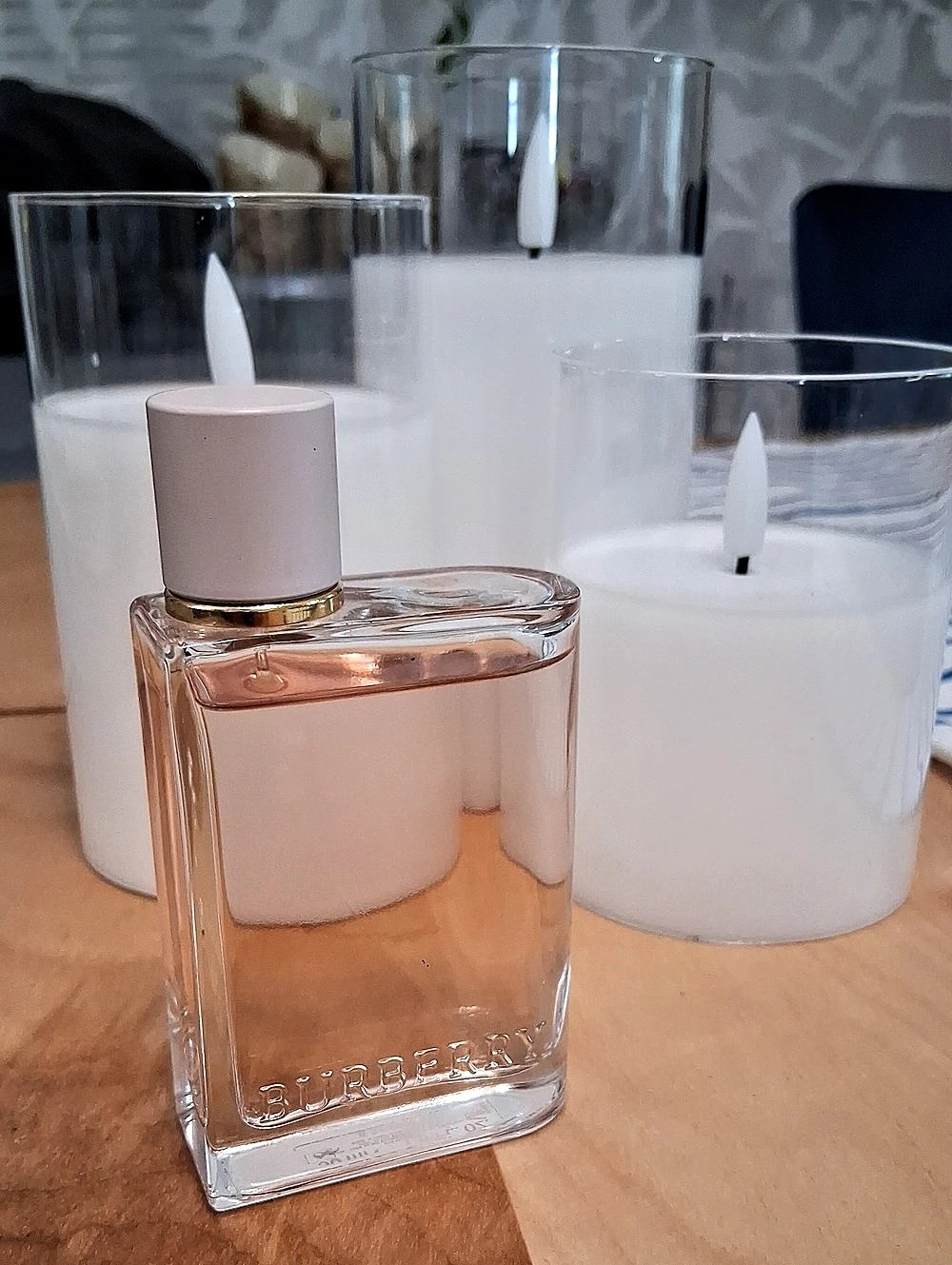 Burberry Her Eau de Parfum 1.6 oz Pink NWT
